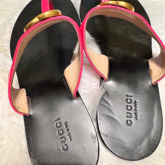 Gucci Women's Hot Pink Sandals with Gold Accents - Picture 12 of 17